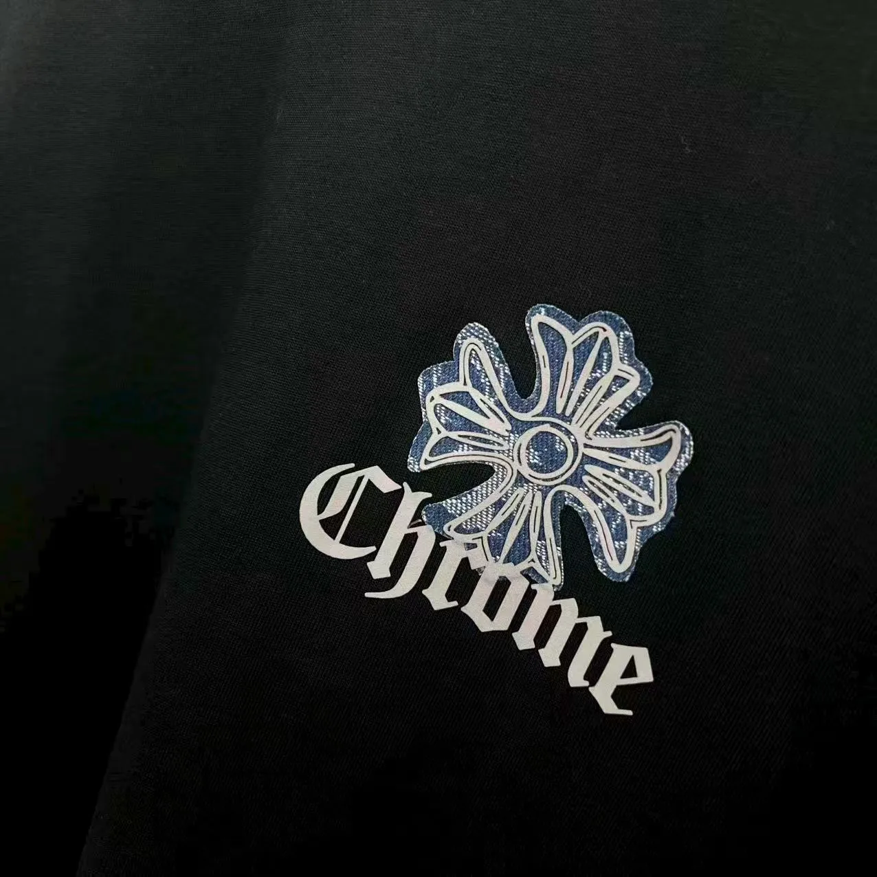 CH～ 《 》 tee ， Same Style ， : Black White Coffee Brown Size：S（90-130 ） M（125-150 ） L（135-165 ） XL（160-190 ） XXL（185 ）